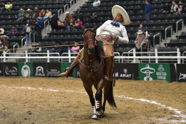 Ignacio León Ornelas "Fundadores" conquistaron la última competencia del miércoles en la Arena Potosí