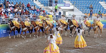 Al frente Corazón Charro en la eliminatoria de las escaramuzas Dientes de Leche