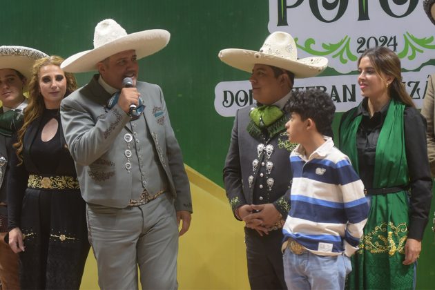 La ceremonia de clausura fue encabezada por el presidente de la Federación, José Antonio Salcedo López, y el gobernador Ricardo Gallardo Cardona