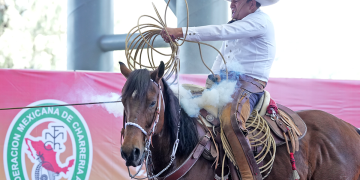 Rancho El Mirasol se llevó el duelo de apertura de Nacional Charro Aguascalientes 2025