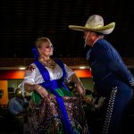 El tradicional baile del Jarabe Tapatío fue ejecutado por la soberana saliente, Maribel Aceves, y el PUA de Querétaro, José Luis Maldonado Álvarez