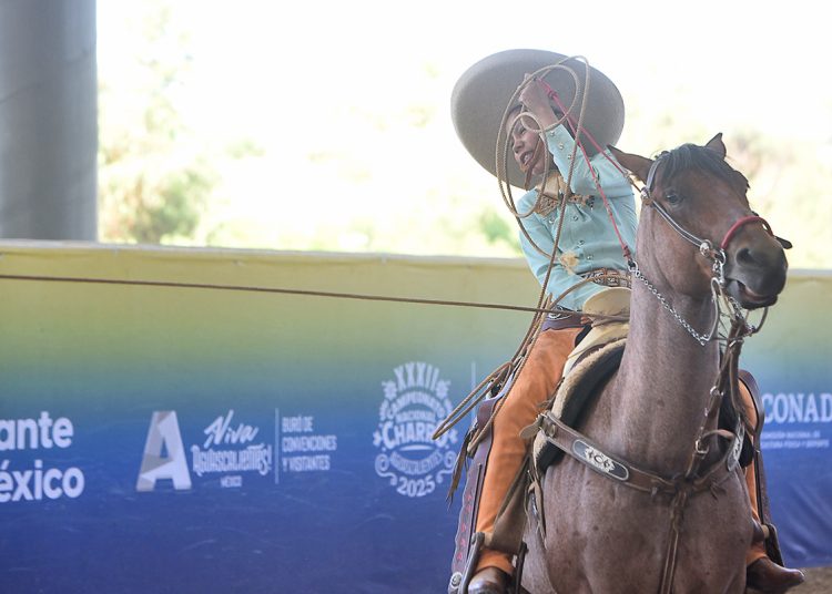 Santa Sofía levanta la mano por la charrería infantil hidalguense