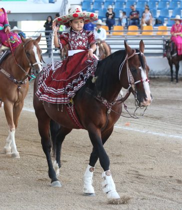 No puede faltar la asistencia de SGM Mely I, reina nacional de las categorías infantiles y juveniles de la charrería