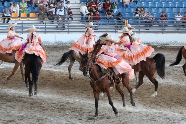 Actuaron 21 elencos de las cuatro categorías deportivas femeniles: Dientes de Leche, Infantil "A", Infantil "B" y Juvenil