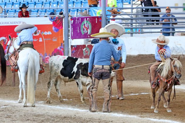 La terna de la Escuela "Manuel Delgado Rocha" fue completada por los pequeños Javier Talavera y Emilio Herrera, con lazos calificados con 16 tantos cada uno