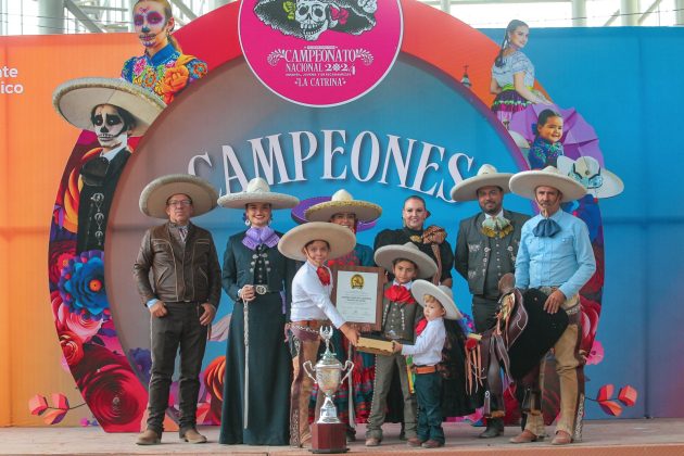 Premiación al campeón nacional charro completo Dientes de Leche, Leonel Vázquez