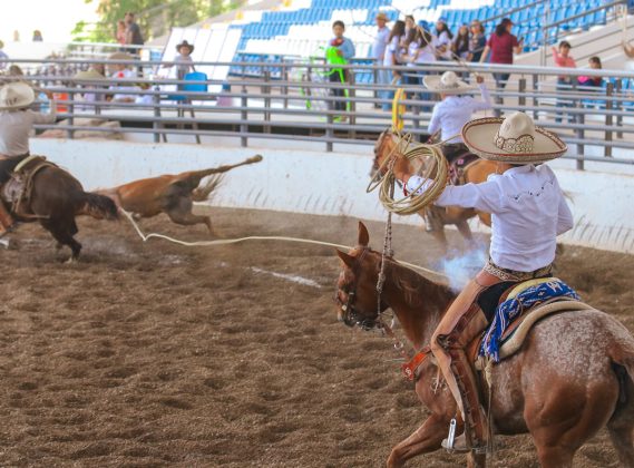 Luis Adrián Aboytes Santillán brilló al cuajar sus tres manganas a caballo para la cuenta del Estado de México