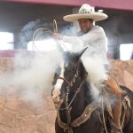 A pesar de reventar dos tiros, Enrique Jiménez fue el único en consumar un pial en el lienzo