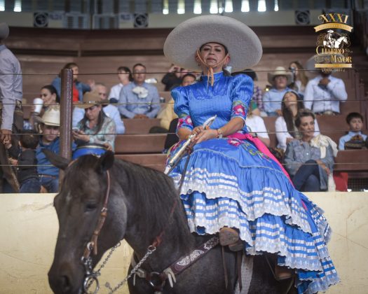 La mujer de a caballo entrará en escena desde este viernes en Rancho El Pitayo