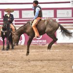 Emocionante la jineteada de yegua de Juan Pedro González Pelayo de los Nietos de Don Robles