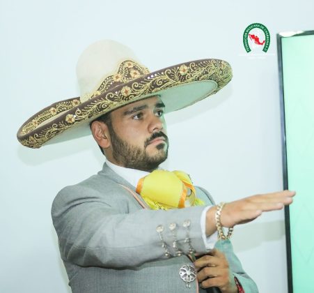 Emiliano Velázquez Jurado rindiendo protesta como nuevo PUA de Chihuahua
