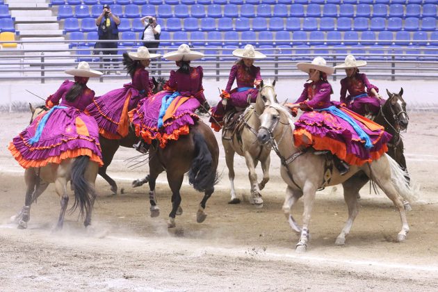 Rancho El Herradero de Jalisco marcha al frente de la final de las escaramuzas juveniles con marca de 258.00 puntos