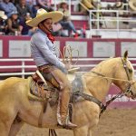 Raúl Osornio Martínez cooperó con dos vitales manganas a caballo para la cuenta de Rancho Las Amazonas