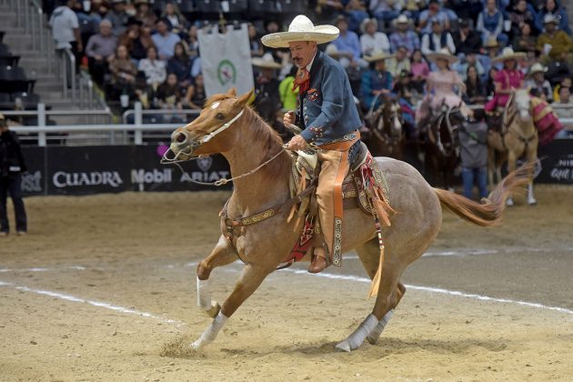 Gerardo Armando Bollaín y Goytia comenzó la actuación de Rancho El Cinco con cala de caballo de 32 unidades