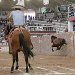 Juan Soltero acertó dos piales en el lienzo para Rancho El Soyate, uno de cuenta de 19 tantos y reventó el otro