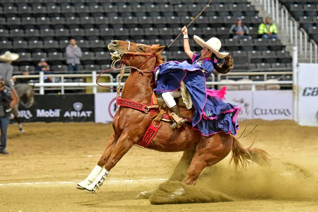 Arely Porras Domínguez y Jennifer Porras Hernández consiguieron buena labor en puntas para la escaramuza Rancho La Cinta