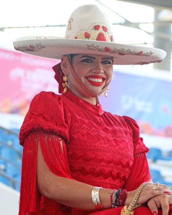 SGM Sofía I, soberana de la Unión de Asociaciones de Charros del Estado de Guanajuato, engalanó con su presencia la competencia en que participaron los Charros de Irapuato