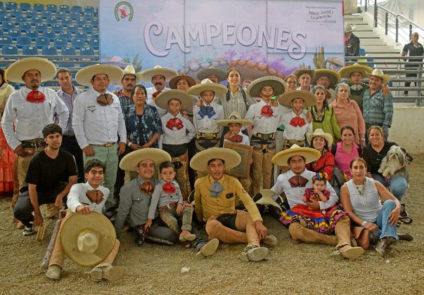 Premiación Charros de Peribán, campeones nacionales categoría Infantil "A"