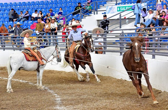 Manuel de Alba Peña agarró una mangana a caballo de 13 tantos para Rancho El Secreto de Querétaro