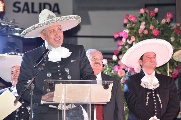 El ingeniero José Antonio Salcedo López agradeció la labor de María Isabel Aceves y deseó el mayor éxito a SGM Luisa I en su reinado