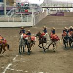 Las Arrieras de Yucatán cruzando en el ejercicio «La Trampa», penúltimo de su rutina
