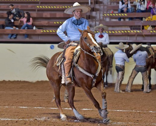 Carlos Maurer Espinoza abrió la cuenta de Hacienda Tamariz con magnífica cala de caballo de 50 unidades