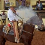 Leandro Leal de La Llata chorreó precioso pial en el lienzo para los Charros del Noroeste