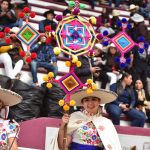 Precioso y tradicional estandarte de la escaramuza nayarita Ojo de Dios