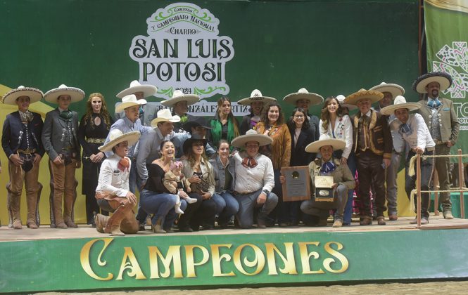 Premiación Enrique Jiménez Martínez, campeón nacional charro completo