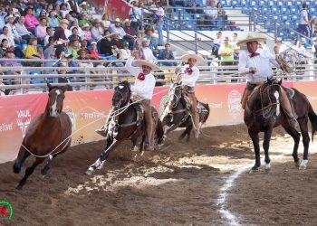 Rancho Camotlán saca la casta por la charrería estadounidense