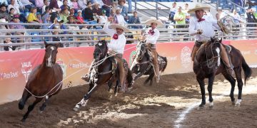 Rancho Camotlán saca la casta por la charrería estadounidense