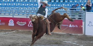 Enrique Jiménez Martínez se establece en la final nacional de charros completos con 296 puntos