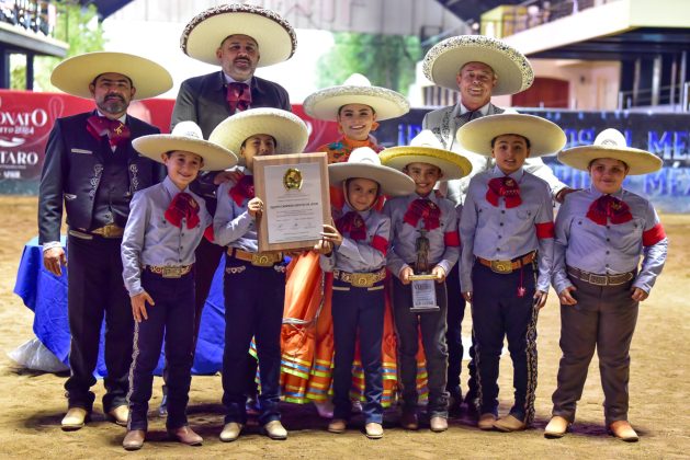 Bravos de Azuela se coronaron campeones estatales de la categoría Dientes de Leche