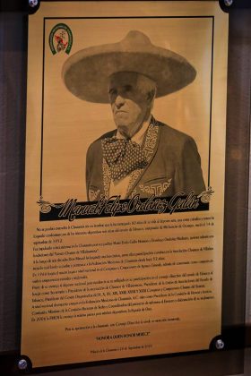 Placa que presenta a Don Manuel Ordoñez Ordoñez Galán como integrante del selecto Salón de la Fama