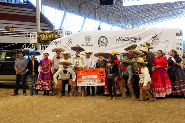 Charros de diversos equipos pasaron a honrar a Rancho El Quevedeño, monarca de la primera edición del Campeonato Nacional del Mezcal y la Plata 2022