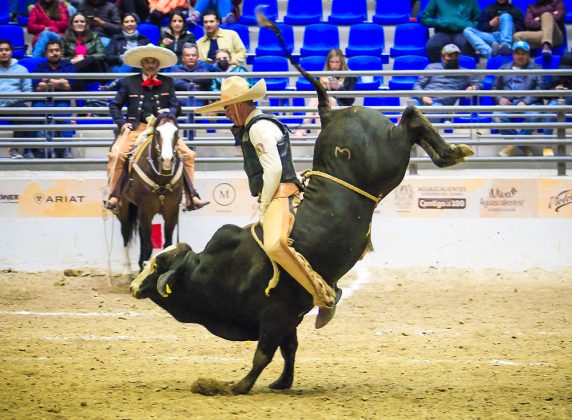 Fueron 28 puntos los que ganó Octavio Rodríguez Murillo en la jineteada de toro de Capilla de Guadalupe