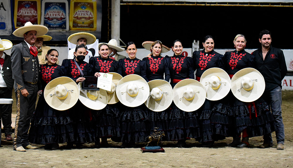 Selección Jalisco Charra Mayor obtuvo una corona más en la categoría Mayor del sector femenil
