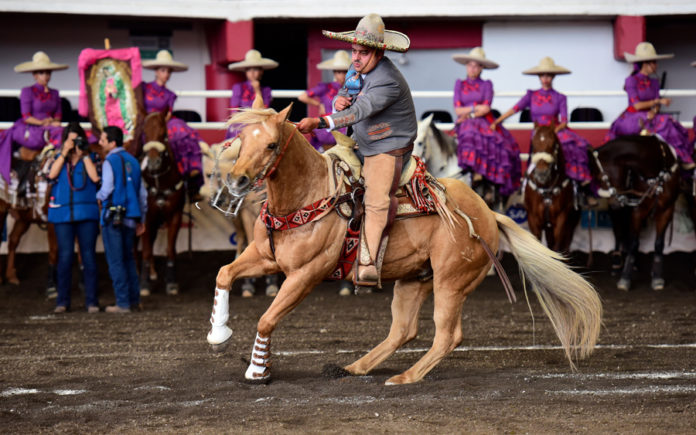 Francisco Ortiz abrió la cuenta de Rancho Las Cuevas con su cala de caballo de 35 puntos