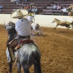 Javier Flores Juárez chorreó las tres manganas a caballo por Charros de Matehuala
