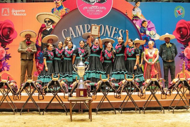 Premiación escaramuza subcampeona nacional Infantil "B", Bandiditas de Mexicali