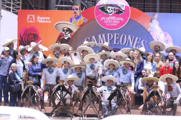 Premiación Rancho Agua Santa, equipo campeón nacional categoría Juvenil